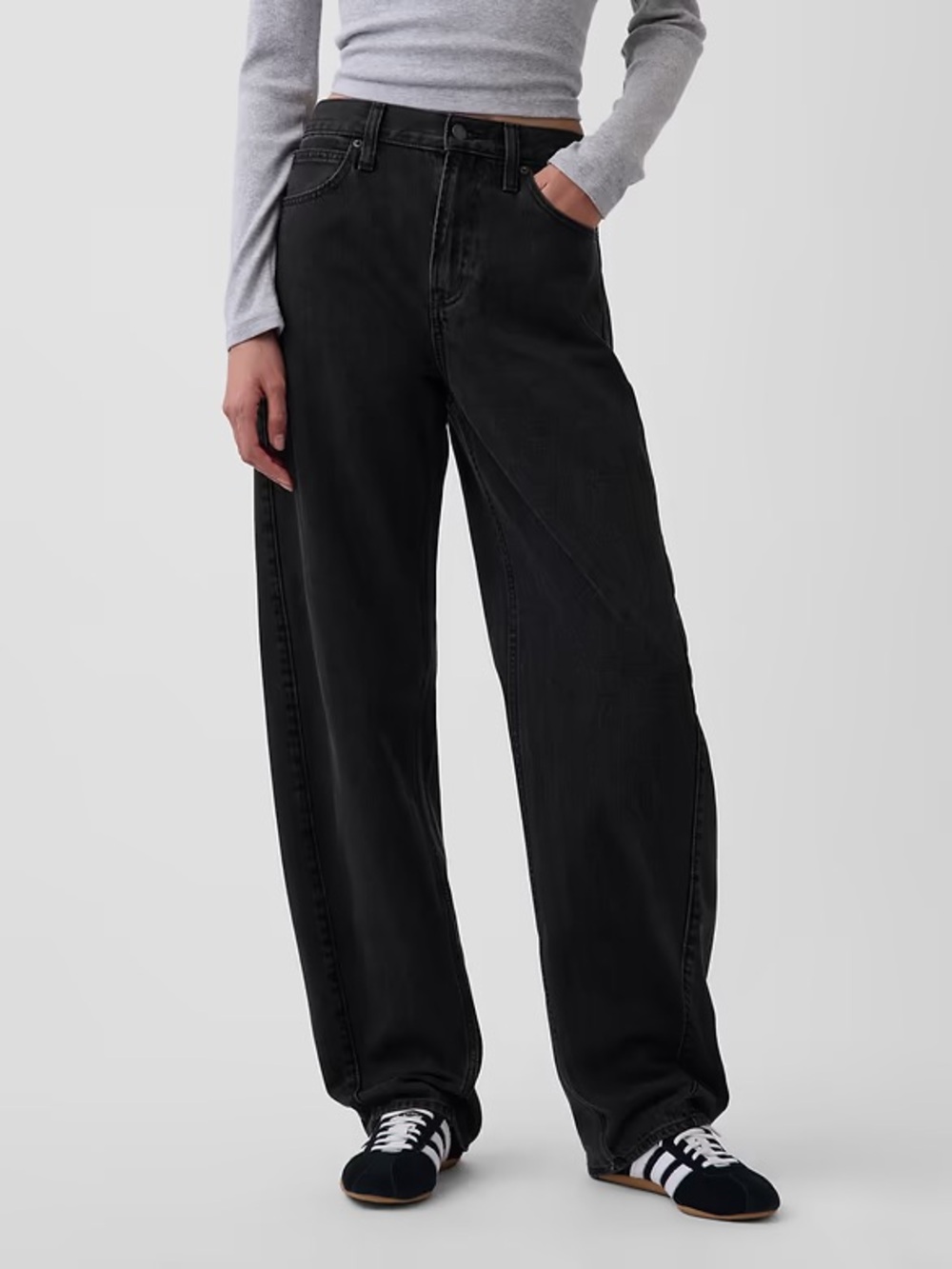 Gap High Rise Barrel Jeans in black